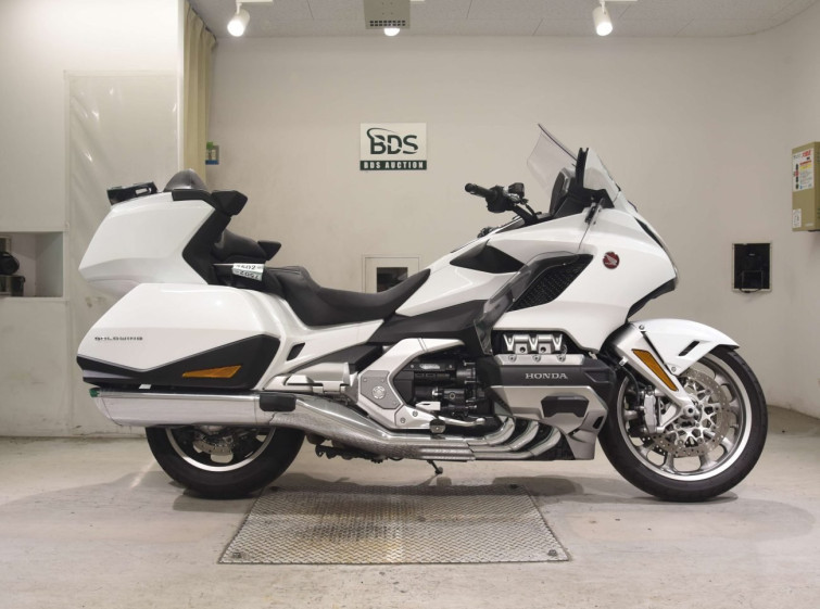 Мотоцикл Honda GL1800 TOUR D с пробегом 11175 km
