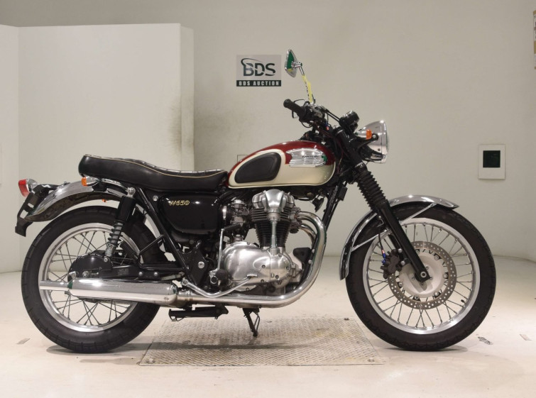 Мотоцикл Kawasaki W650 с пробегом 35511 km