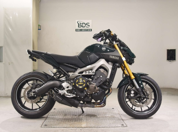 Мотоцикл Yamaha MT-09 з пробігом 15320 km