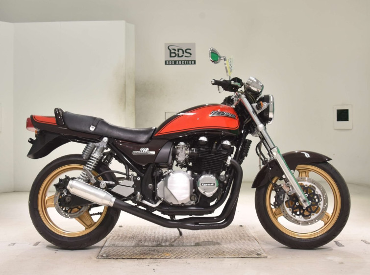 Мотоцикл Kawasaki ZEPHYR750 з пробігом 9596 km