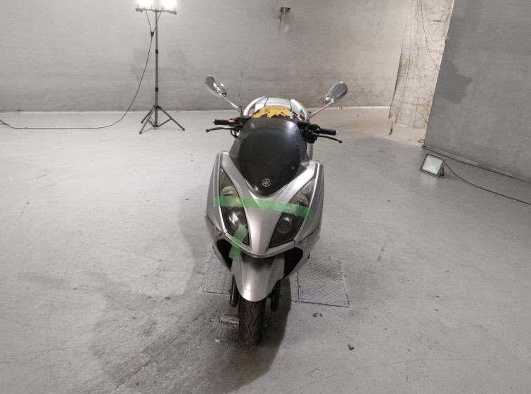 Мотоцикл Yamaha MAJESTY 250