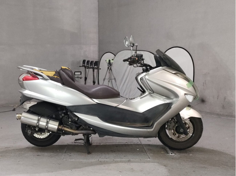 Мотоцикл Yamaha MAJESTY 250