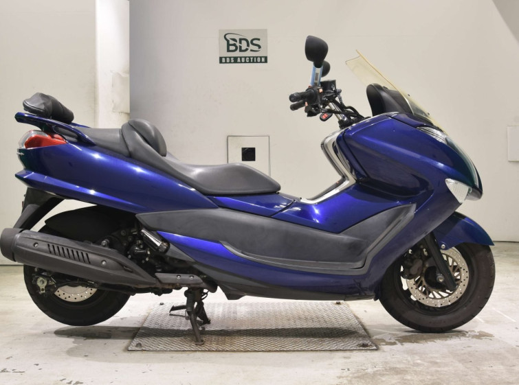 Мотоцикл Yamaha MAJESTY 250