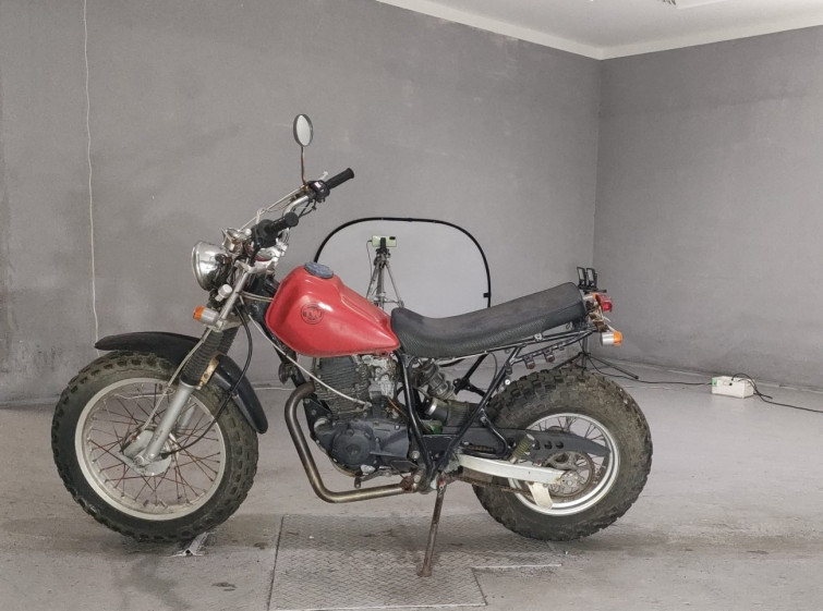 Мотоцикл Yamaha TW200 с пробегом 19839 km