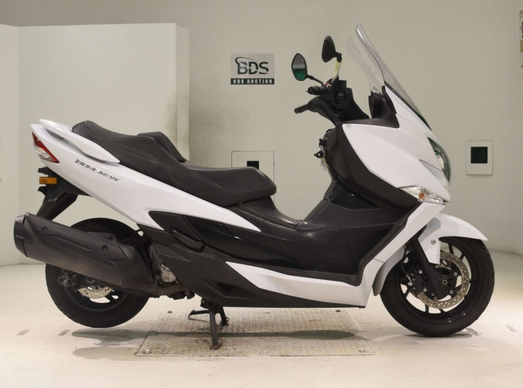 Мотоцикл Suzuki BURGMAN400A с пробегом 73651 km