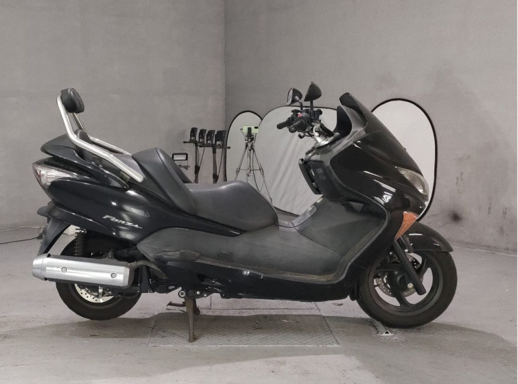 Мотоцикл Honda FORZA Z