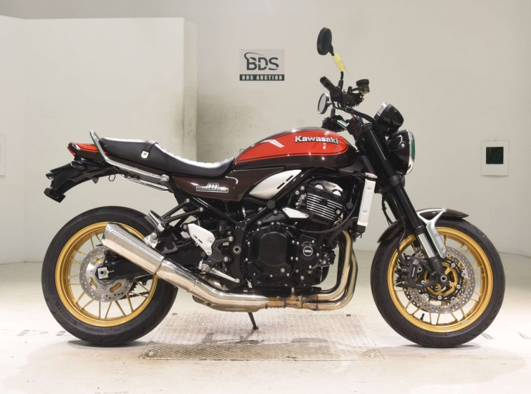 Мотоцикл Kawasaki Z900RS с пробегом 14129 km