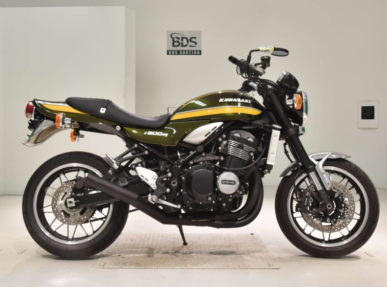 Мотоцикл Kawasaki Z900RS с пробегом 4108 km