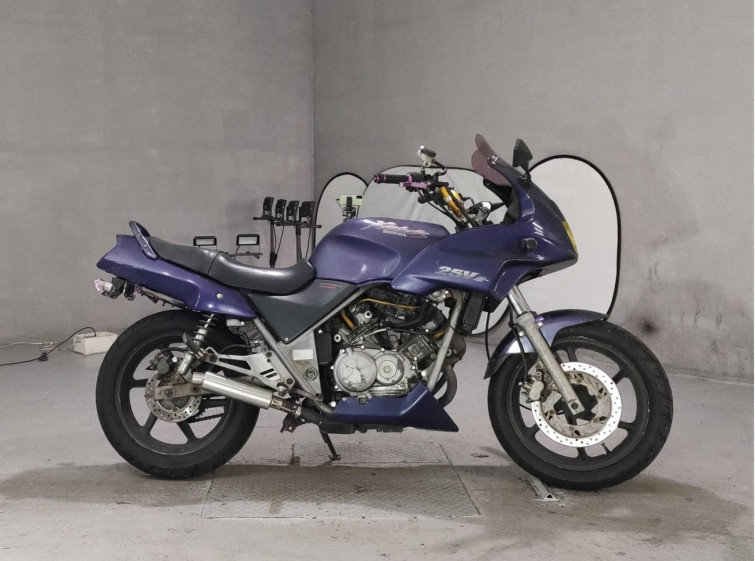 Мотоцикл Honda VT250 SPADA з пробігом 41265 km