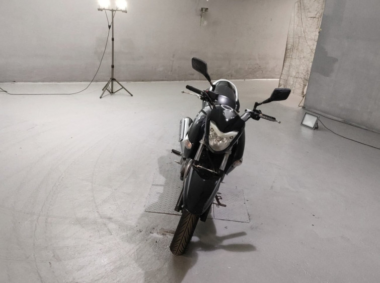 Мотоцикл Suzuki GSR250 с пробегом 32359 km