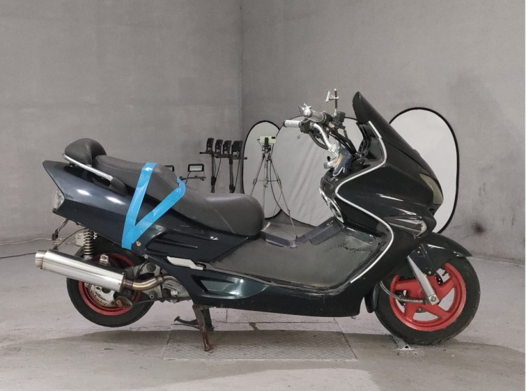 Мотоцикл Honda FORZA с пробегом 88013 km