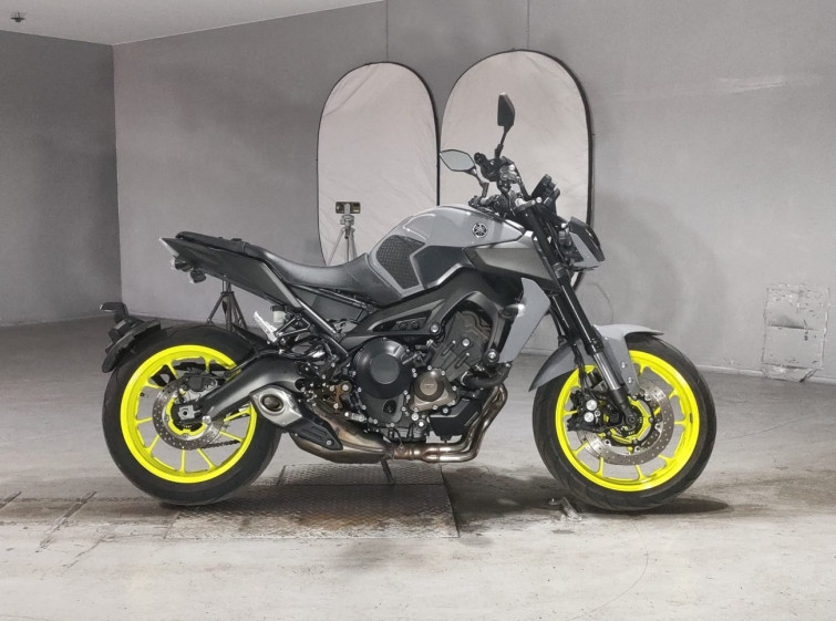 Мотоцикл Yamaha MT-09 з пробігом 37047 km