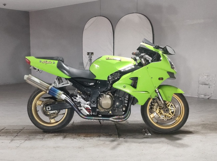 Мотоцикл Kawasaki NINJA ZX-12R с пробегом 64205 km