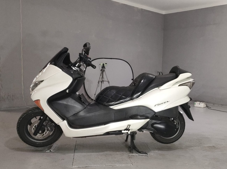 Мотоцикл Honda FORZA Z з пробігом 7610 km