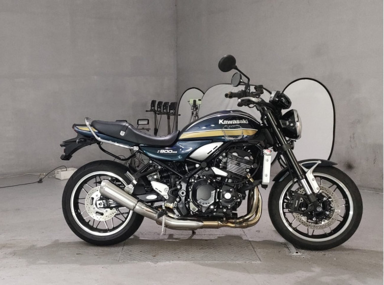 Мотоцикл Kawasaki Z900RS с пробегом 4290 km