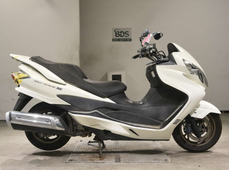Мотоцикл Suzuki SKYWAVE 250SS