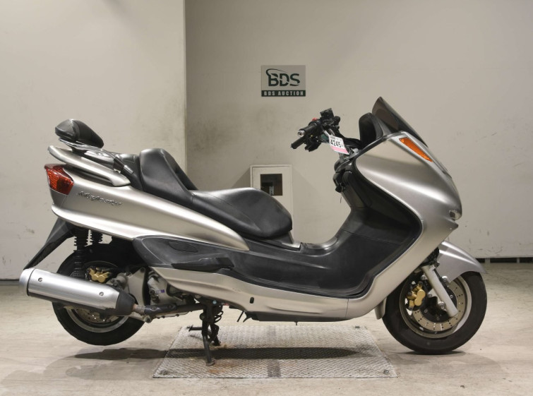Мотоцикл Yamaha MAJESTY 250