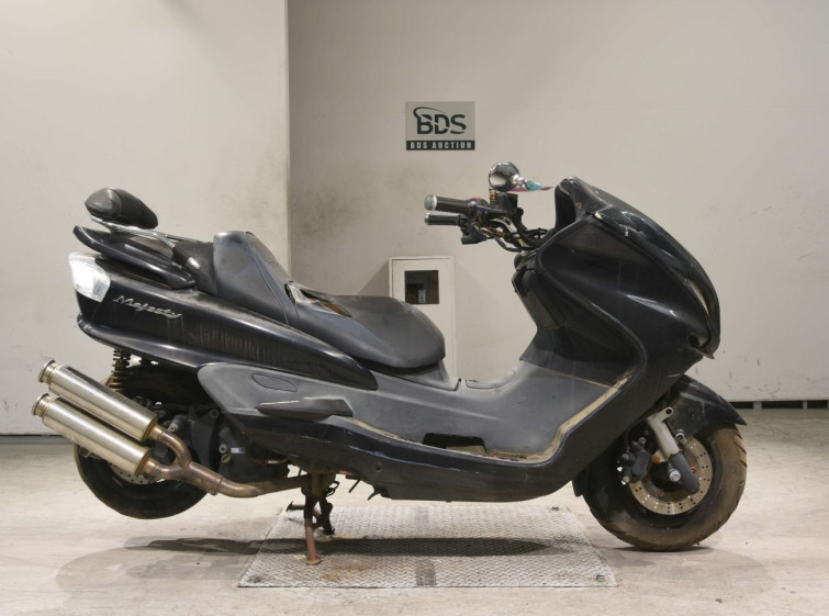 Мотоцикл Yamaha MAJESTY 250C