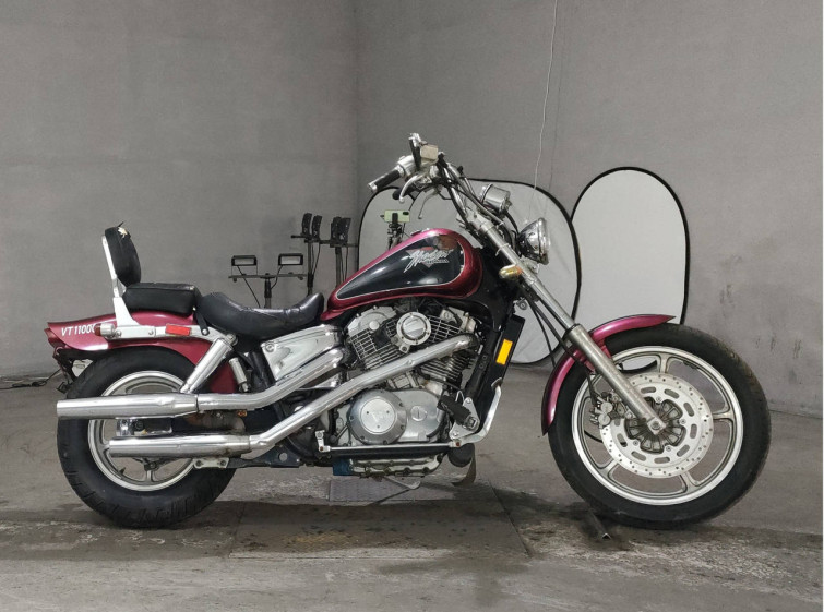 Мотоцикл Honda SHADOW1100 з пробігом 37713 m