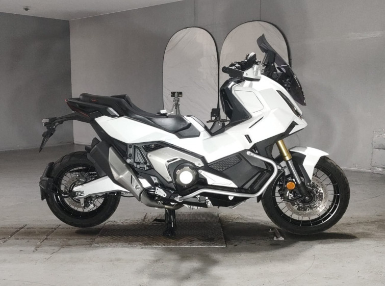 Мотоцикл Honda X-ADV750 с пробегом 1691 km