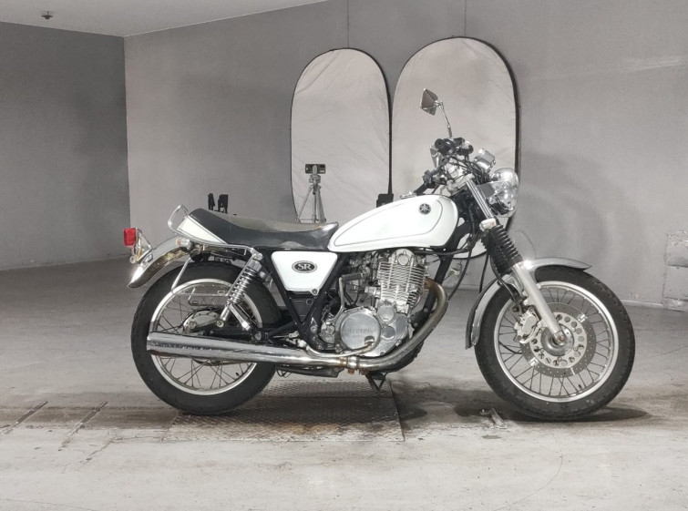 Мотоцикл Yamaha SR400 с пробегом 28117 km