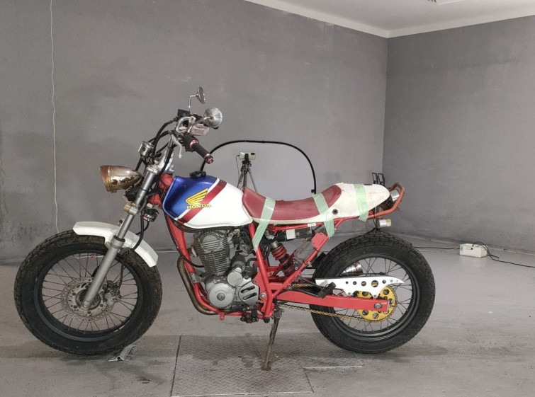 Мотоцикл Honda FTR223 з пробігом 21904 km
