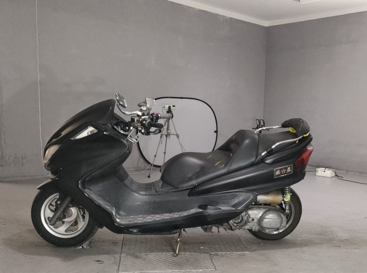 Мотоцикл Yamaha MAJESTY 250C з пробігом 61378 km