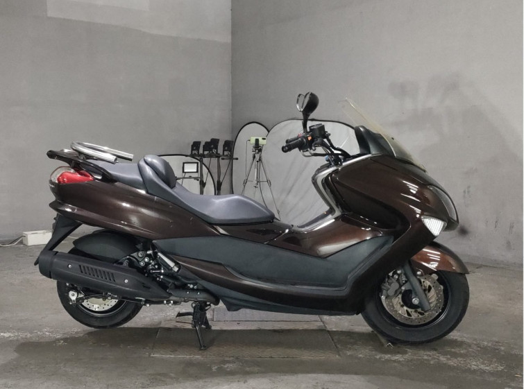 Мотоцикл Yamaha MAJESTY 250 з пробігом 28224 km