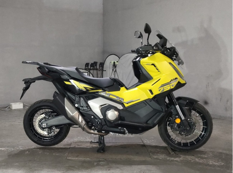 Мотоцикл Honda X-ADV750 с пробегом 6252 km