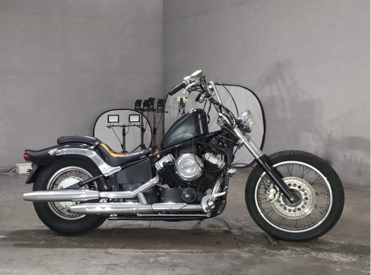 Мотоцикл Yamaha DRAGSTAR XVS400