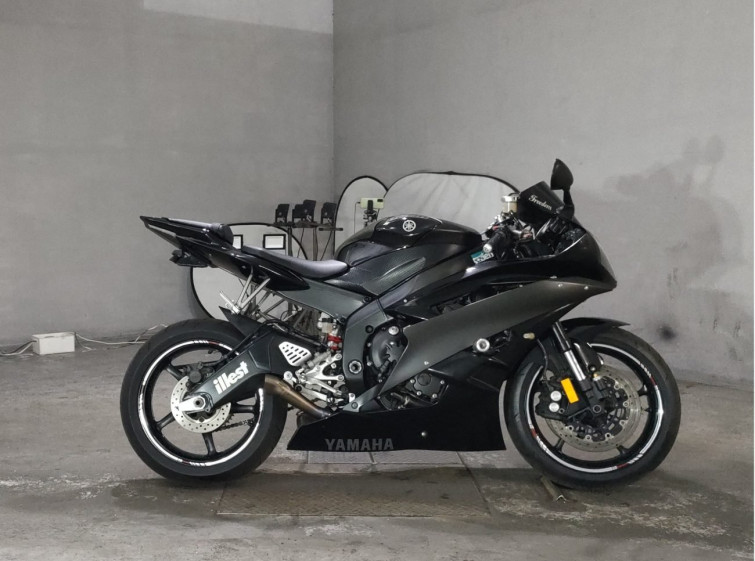 Мотоцикл Yamaha YZF-R6 з пробігом 30350 km