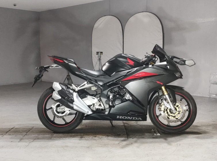 Мотоцикл Honda CBR250RR с пробегом 22188 km