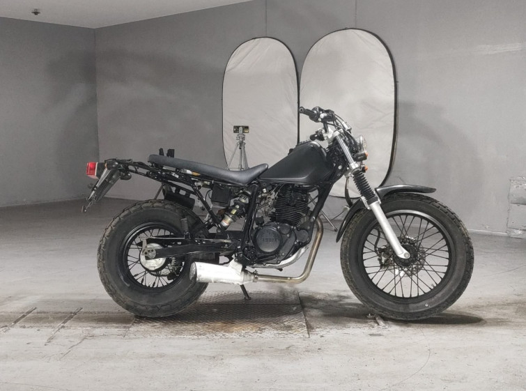 Мотоцикл Yamaha TW200 с пробегом 19657 km