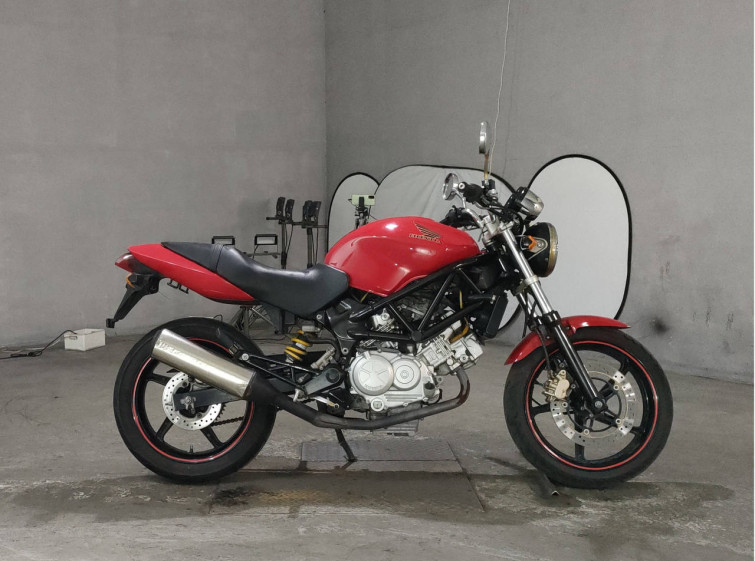 Мотоцикл Honda VTR250 с пробегом 38399 km