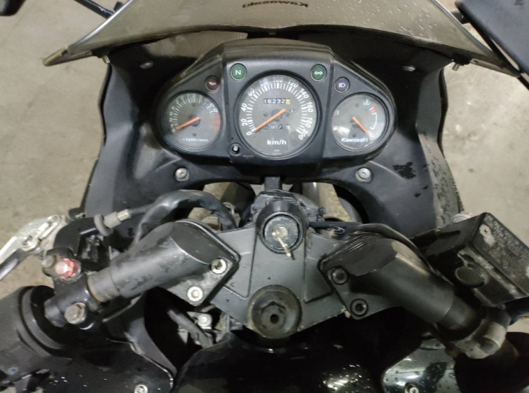Мотоцикл Kawasaki NINJA250R с пробегом 16232 km