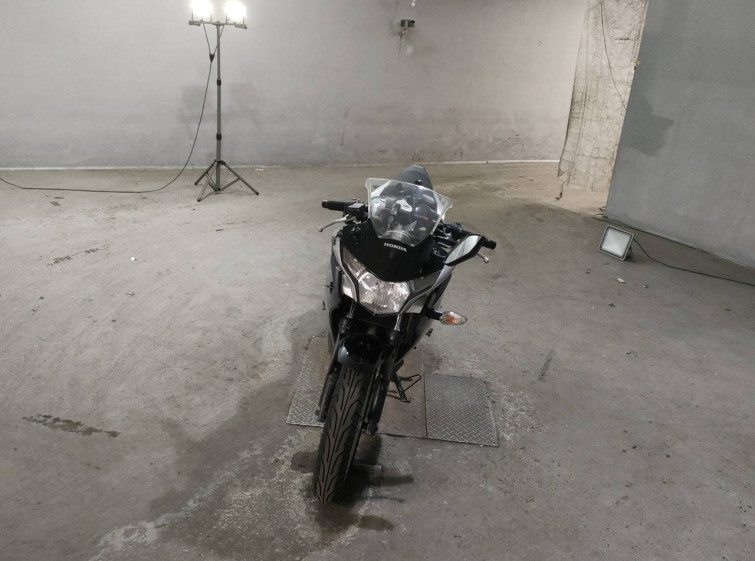 Мотоцикл Honda CBR250R с пробегом 48340 km