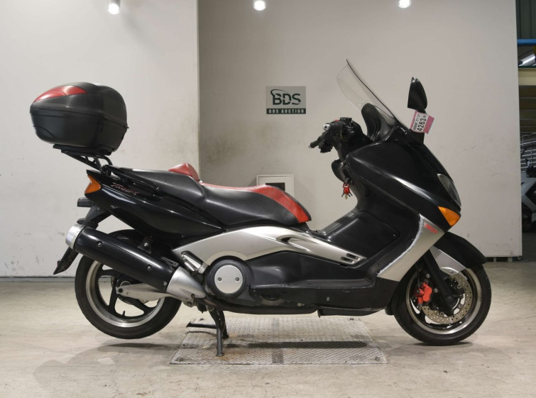 Мотоцикл Yamaha T-MAX500