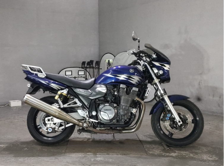 Мотоцикл Yamaha XJR1300 с пробегом 70136 km