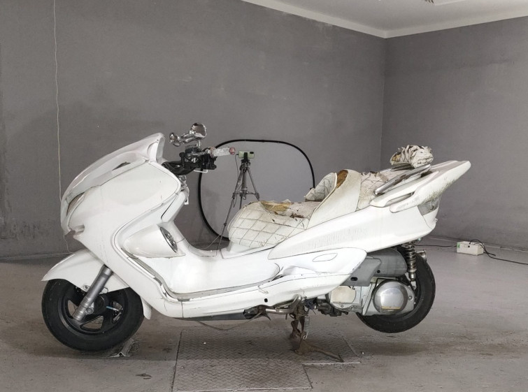 Мотоцикл Yamaha MAJESTY 250C