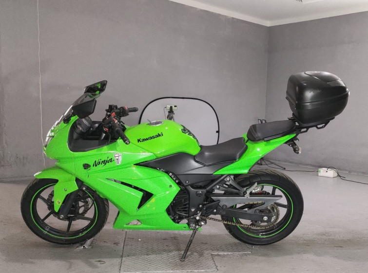 Мотоцикл Kawasaki NINJA250R с пробегом 25163 km