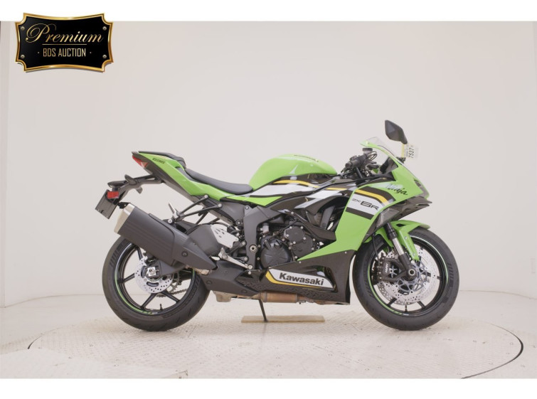 Мотоцикл Kawasaki ZX-6RA з пробігом 239 km