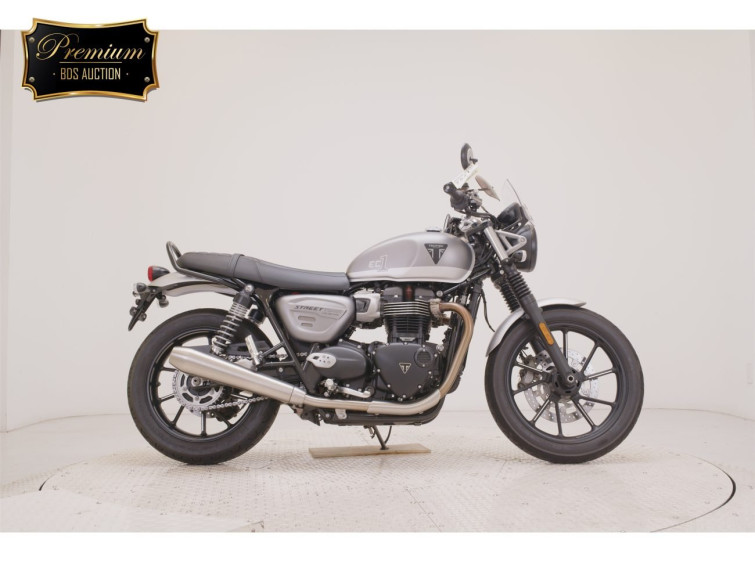 Мотоцикл Triumph STREET TWIN с пробегом 6084 km