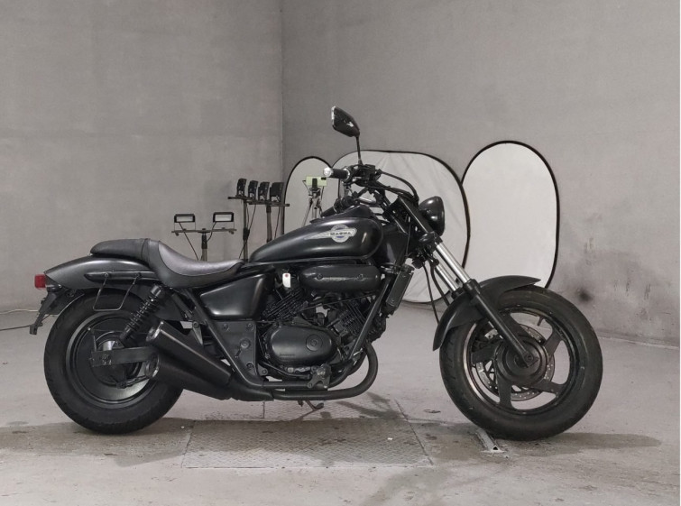 Мотоцикл Honda MAGNA250 з пробігом 67034 km