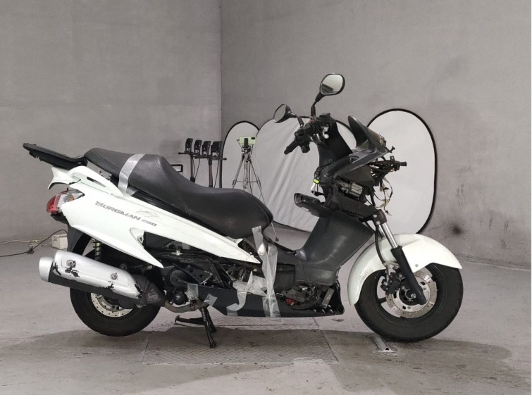 Мотоцикл Suzuki BURGMAN200