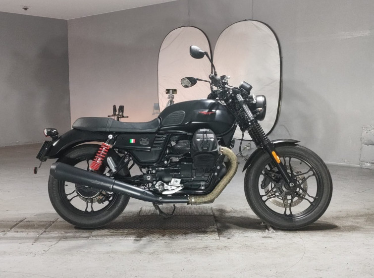 Мотоцикл Moto Guzzi V7 STONE с пробегом 36395 km