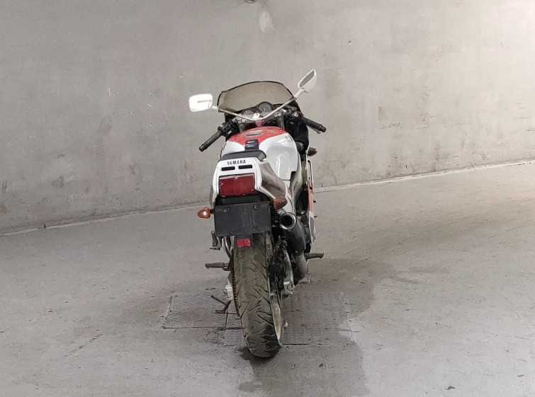 Мотоцикл Yamaha FZR400 з пробігом 41050 km