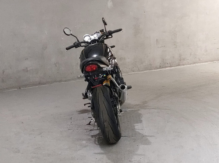 Мотоцикл Kawasaki Z900RS с пробегом 13808 km