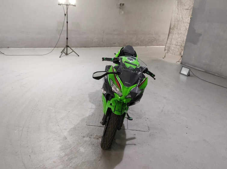 Мотоцикл Kawasaki NINJA250 з пробігом 8238 km