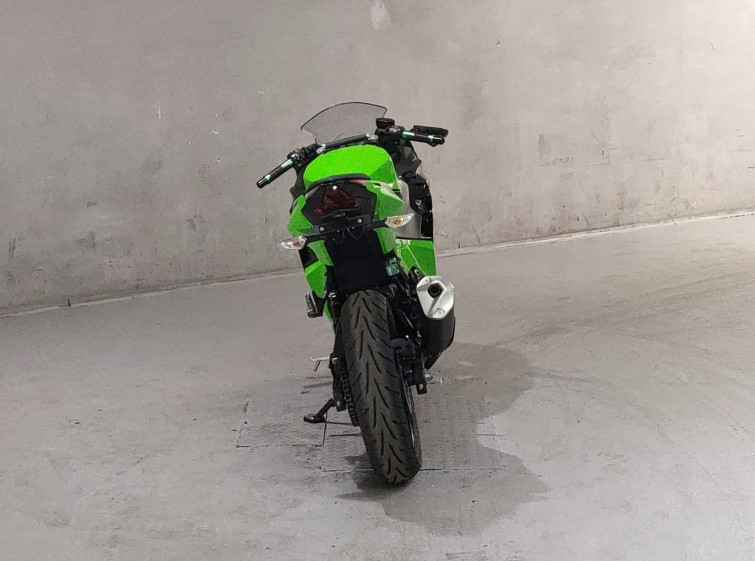 Мотоцикл Kawasaki NINJA250 з пробігом 8238 km