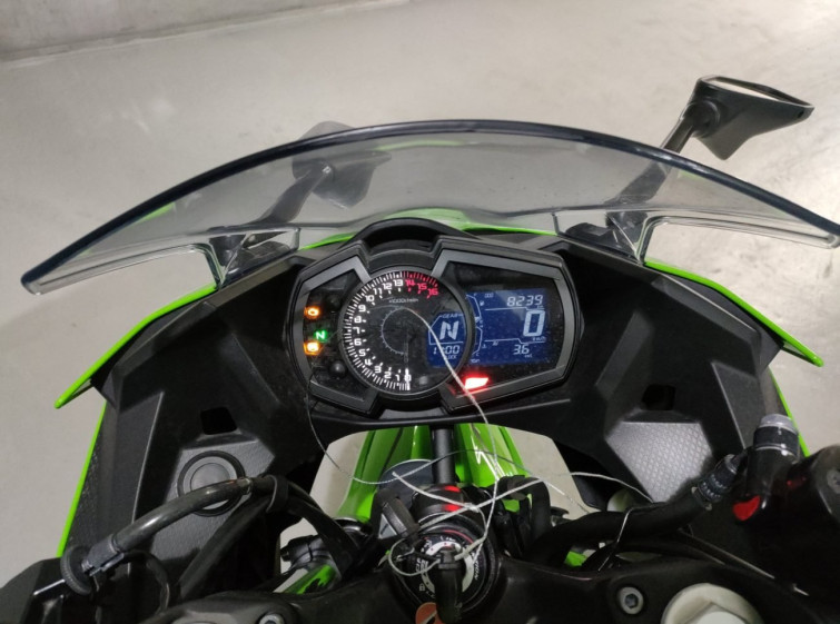 Мотоцикл Kawasaki NINJA250 з пробігом 8238 km